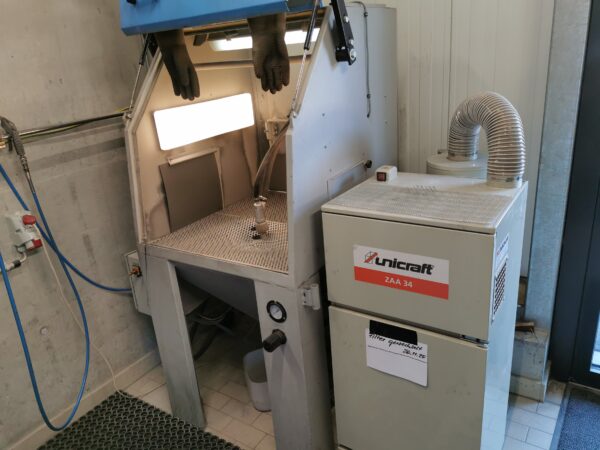 Oldtimerwerkstatt & Fahrzeugunterhalt im Zürcher Weinland 10 Oberflächenbearbeitung - Strahlen von Glasperlen, Korund, usw.
