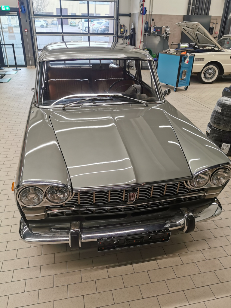 Fiat 2300 Berlina - Ein typischer Blender 2 image 2 768x1024 1